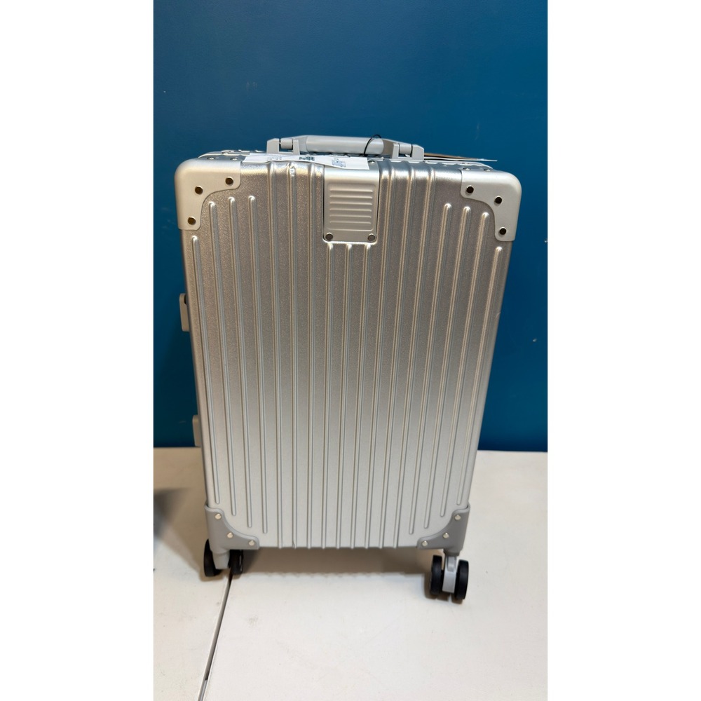 HotWay Zipperless Suitcase Aluminum Frame Carry On 20 Inch Silver Hardshell